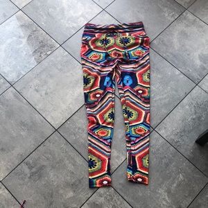 Workout leggings.FITS LIKE A MEDIUM.